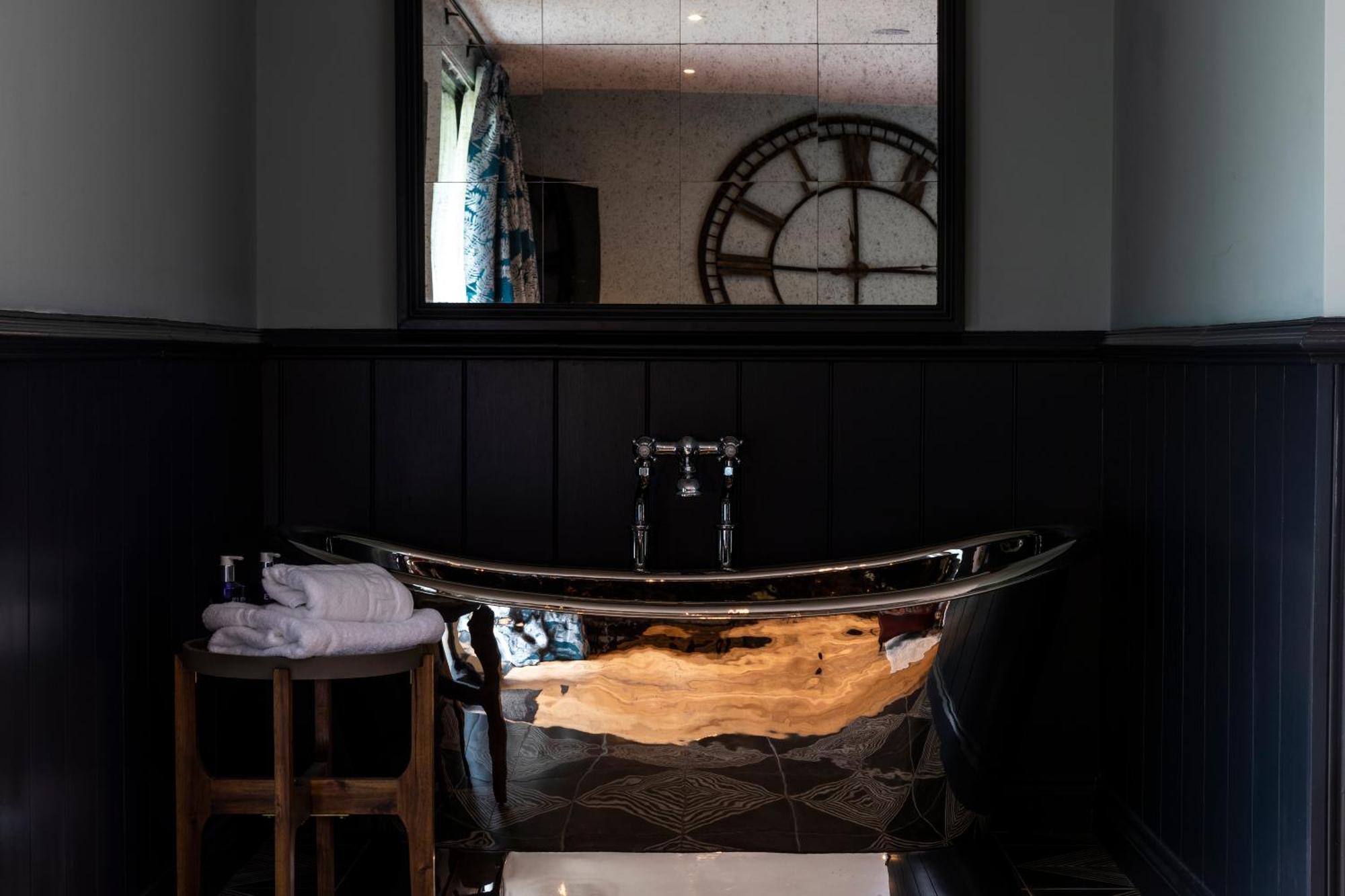 هنتينجتون Eagle Mill Luxury Rooms الغرفة الصورة